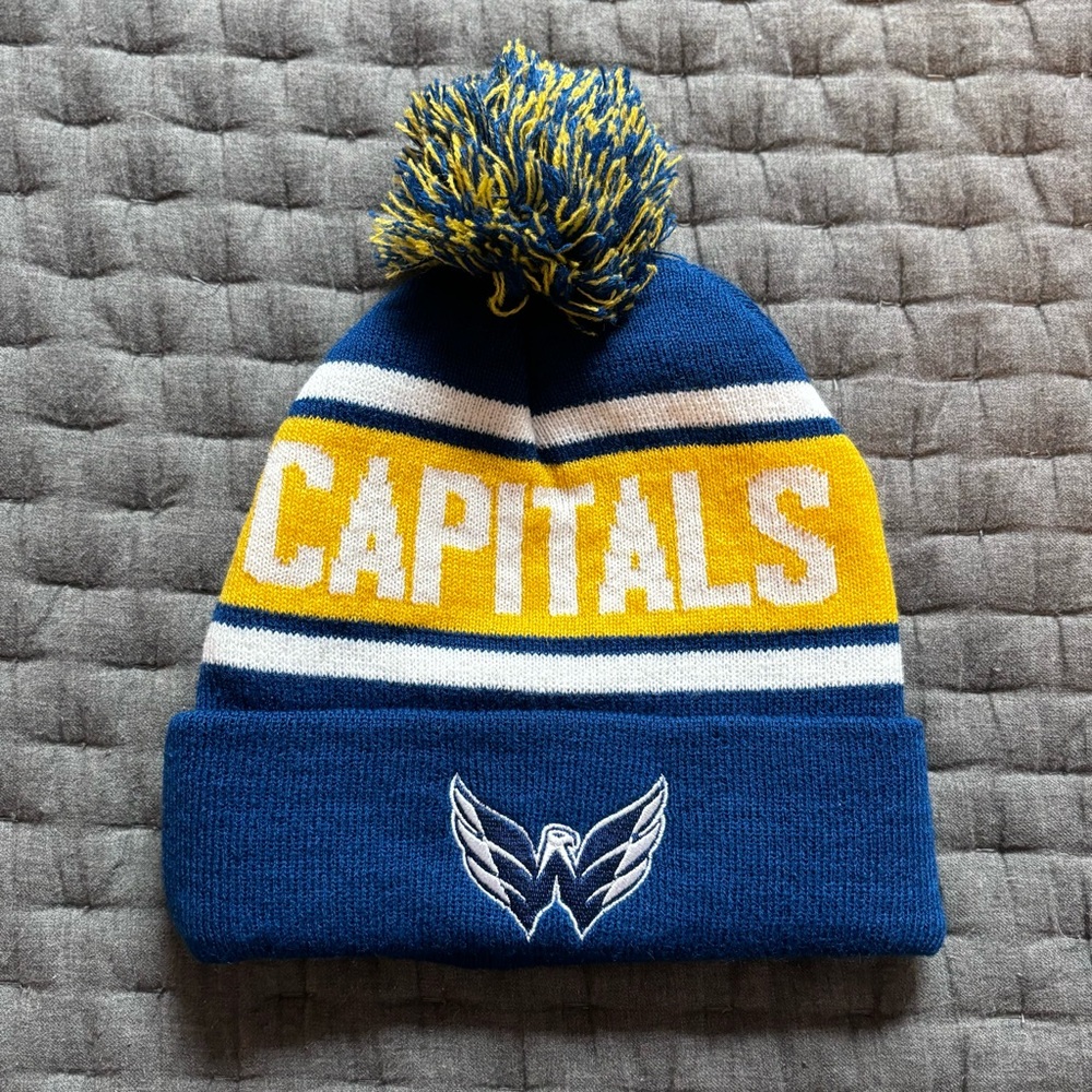 West Virginia University Mountaineers | Washington Capitals Knit Beanie